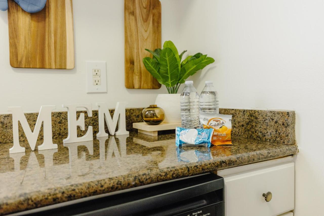 Centrally Located 2Br Overton Square Unit 2 Fast Wifi Free Parking Yes Pets Мемфіс Екстер'єр фото